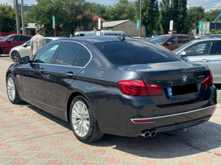 BMW 5 Series foto 3