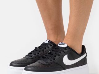 Новые оригинальные кроссовки Nike (41,42)
