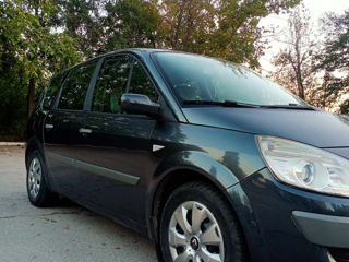 Renault Grand Scenic foto 1