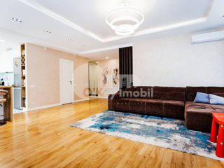 Apartament cu 4 camere, 130 m², Periferie, Ialoveni foto 3