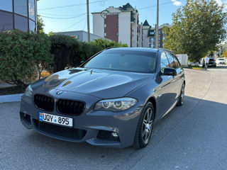 BMW 5 Series Touring foto 3