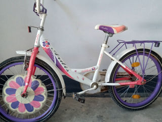 Se vinde bicicleta pentru copii