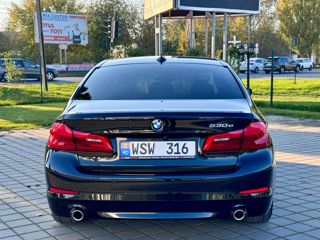 BMW 5 Series foto 5