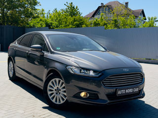 Ford Mondeo foto 2