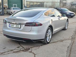 Tesla Model S foto 4