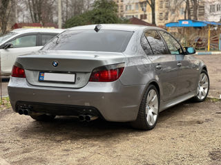 BMW 5 Series foto 5