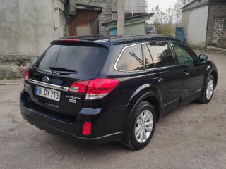 Subaru Outback foto 4