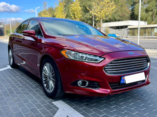 Ford Fusion foto 5