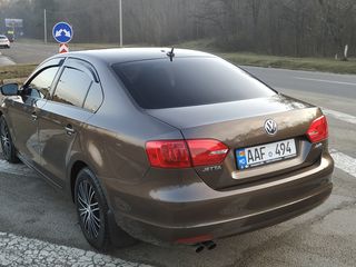 Volkswagen Jetta foto 5