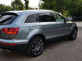 Audi Q7 foto 4