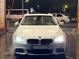 BMW 5 Series foto 7