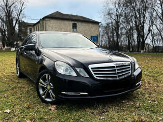 Mercedes E-Class foto 2