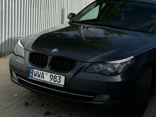 BMW 5 Series foto 12