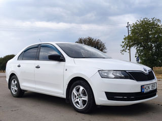 Skoda Rapid foto 1