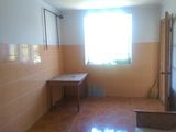 Casa, 2 etaje, toate comunicatiile! La schimb pe apartament in Chisinau! foto 2