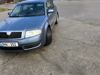 Skoda Superb foto 3