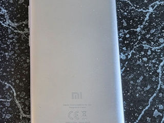 xiaomi redmi 5A grey - 700 lei(ecranul este bun acumulatorul este slab...) foto 3