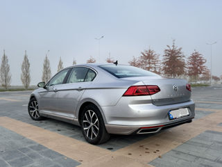 Volkswagen Passat foto 6