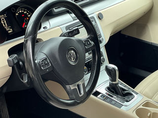 Volkswagen Passat CC foto 10