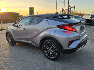 Toyota C-HR foto 4