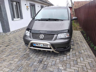 Volkswagen Sharan foto 1