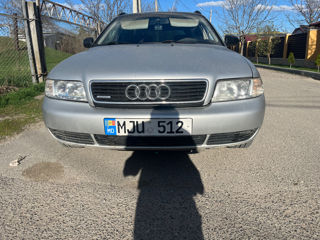 Audi A4 foto 1