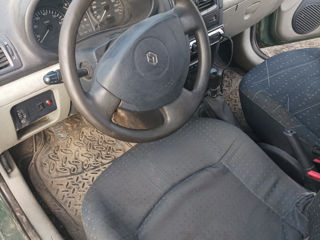 Renault Clio foto 6