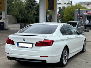 BMW 5 Series foto 2