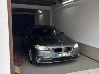 BMW 5 Series foto 3