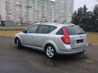 KIA Ceed foto 2