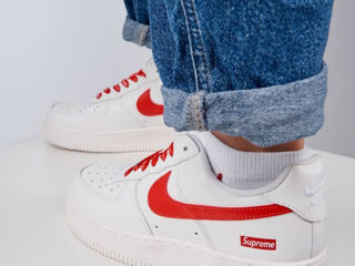 Nike Air Force 1 Low x Supreme White/Red Unisex foto 7