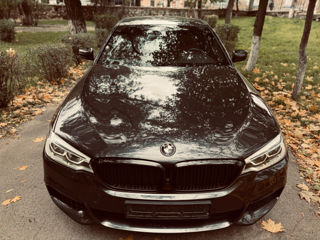 BMW 5 Series foto 2