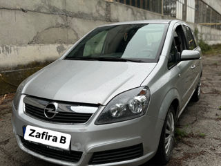 Opel Zafira B 1.9cdti foto 1