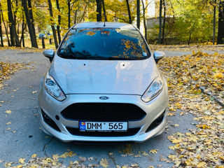 Ford Fiesta foto 5