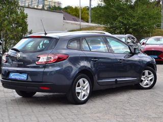 Renault Megane foto 2