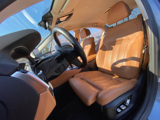 BMW 5 Series foto 7