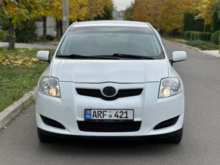 Toyota Auris foto 2