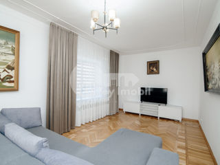 Casă cu 2 nivele, 180 mp, reparație euro, Telecentru, 950 € ! foto 3