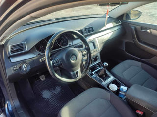 Volkswagen Passat foto 6