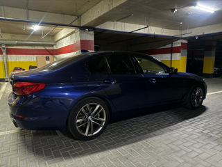 BMW 5 Series foto 4