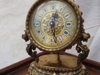 Продам настольные часы электронные - эксклюзив - 2 кг. бронзы. foto 1