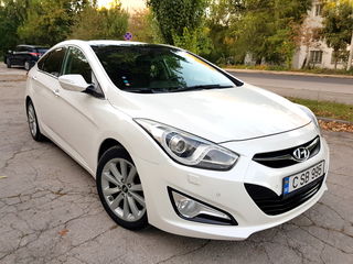 Hyundai i40 foto 1