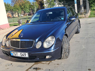 Mercedes E-Class foto 10