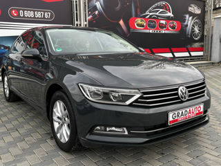 Volkswagen Passat foto 3