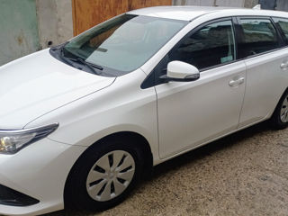 Toyota Auris foto 6