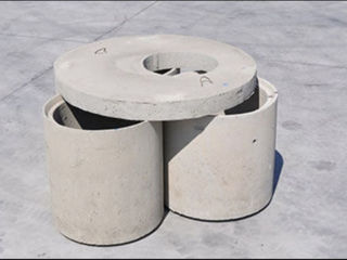 Inele de beton mărimi  diferite , săpăm in toate regiunele , stîlpi de marimi diferite