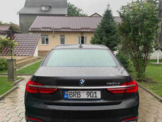 BMW 7 Series foto 3