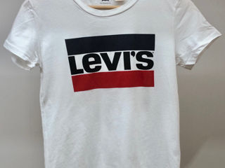 Продам футболки Levis foto 1