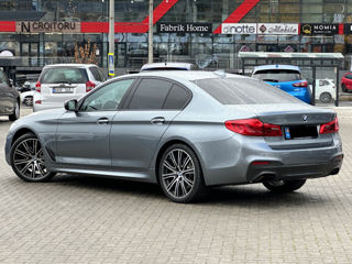 BMW 5 Series foto 3