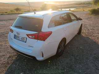 Toyota Auris foto 4